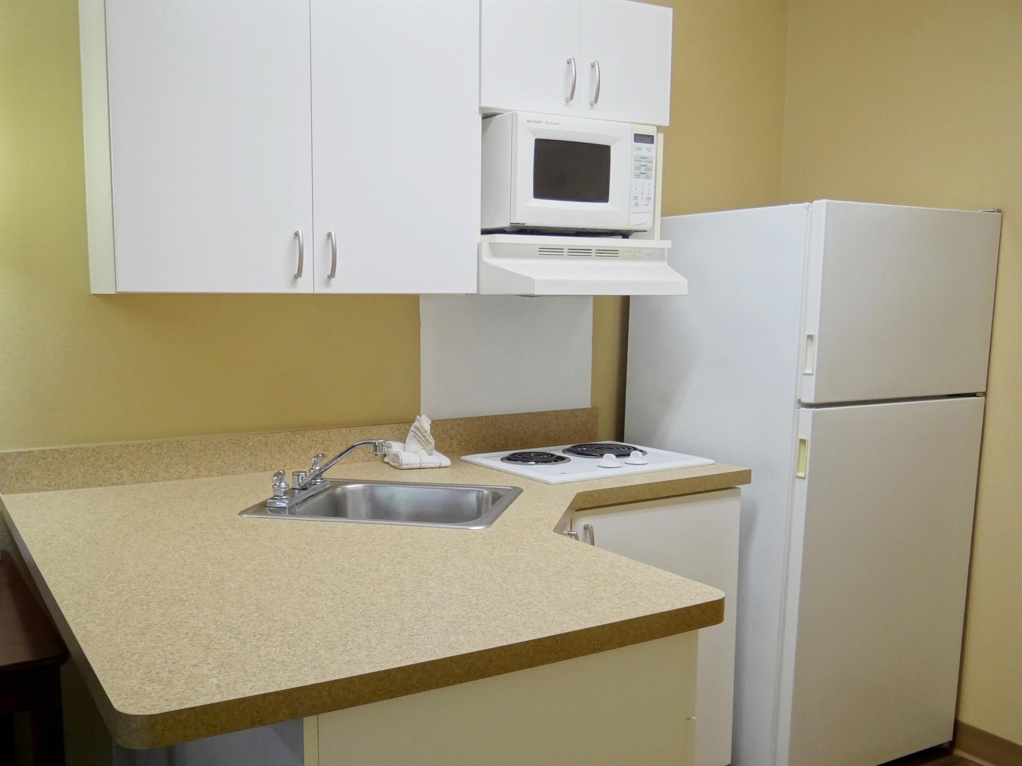 Extended Stay America Select Suites - Columbia - Ft Jackson Ngoại thất bức ảnh