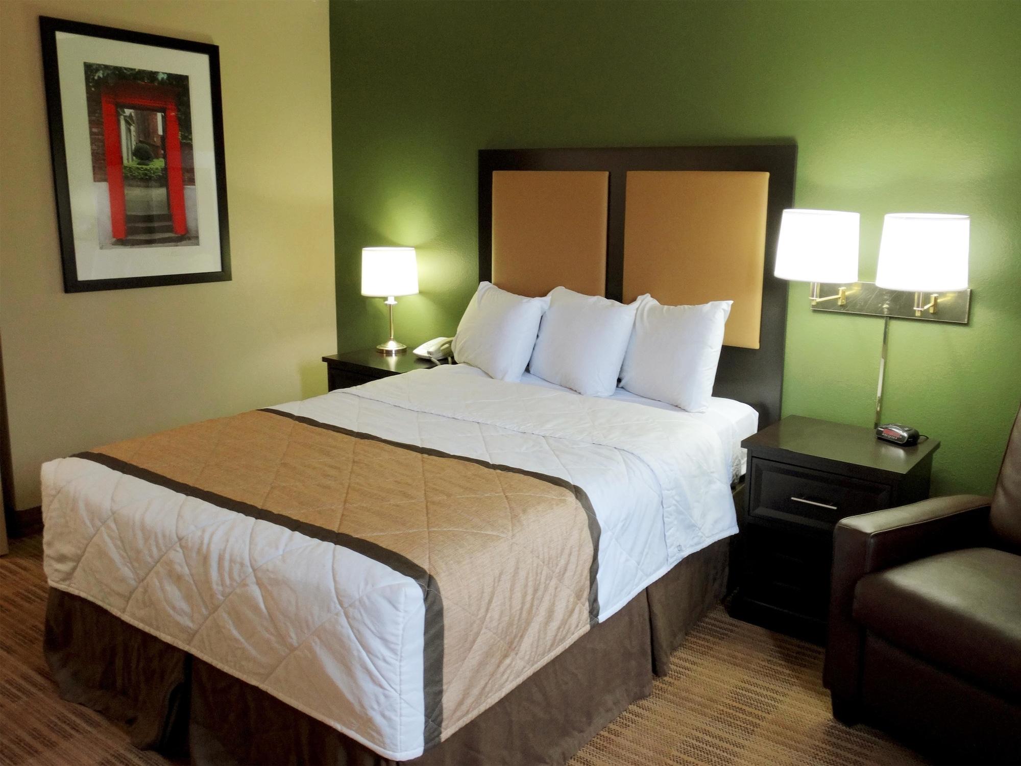 Extended Stay America Select Suites - Columbia - Ft Jackson Ngoại thất bức ảnh