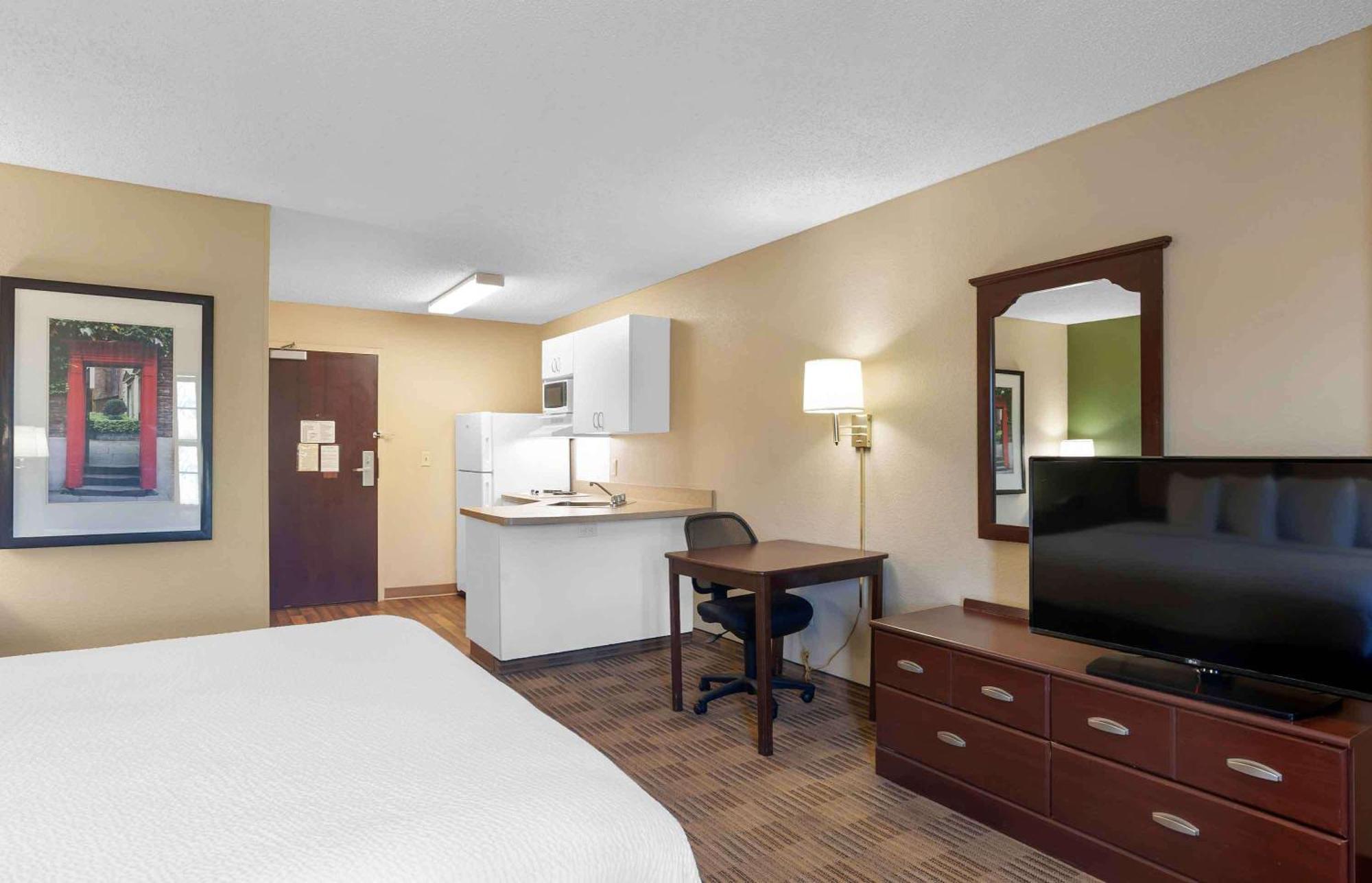Extended Stay America Select Suites - Columbia - Ft Jackson Ngoại thất bức ảnh